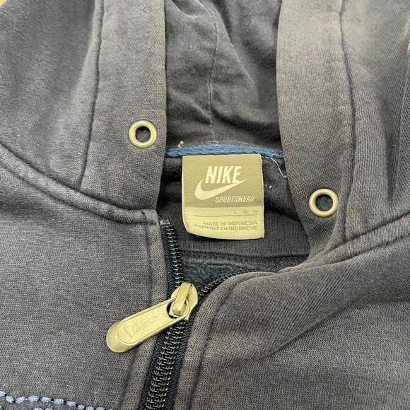 Nike Men's Navy and Blue Jacket - Picture 2 of 4